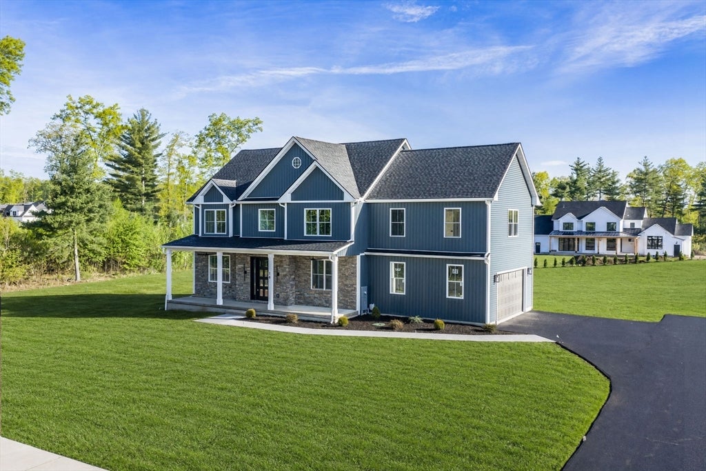 14 Balsam Hill Rd, Ludlow, MA Photo #2