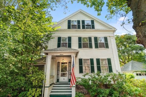 16 Ditson Place Methuen MA 01844