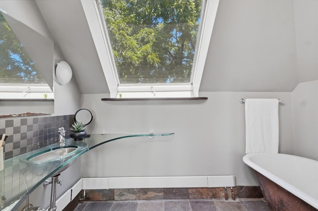 124 Spruce Street #124, Watertown, MA, 124 Spruce Street #124, Watertown, MA Photo #25
