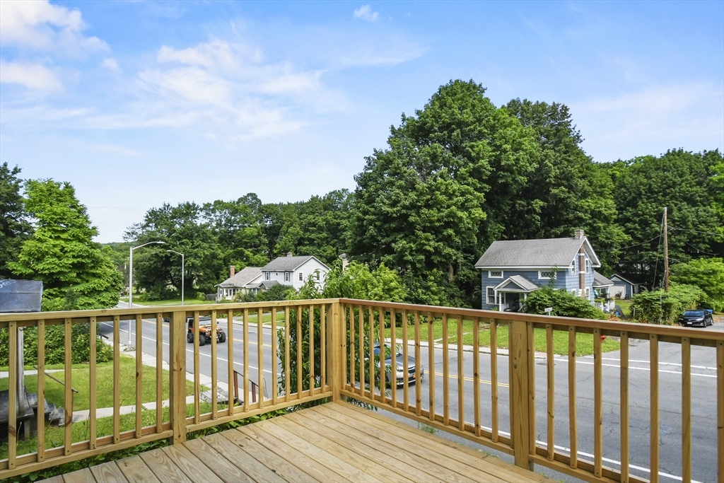 126 W Main St