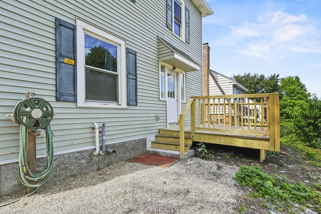 126 W Main St