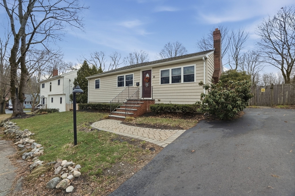 35 Armstrong Circle
