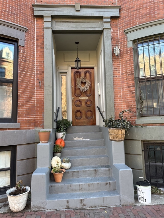 520 Shawmut Ave 1