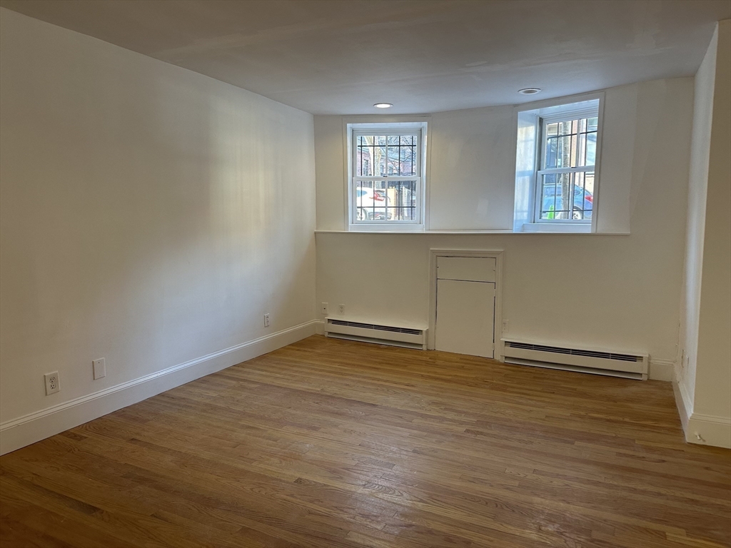 520 Shawmut Ave 1