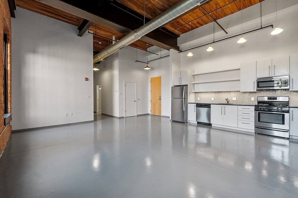 160 Water St #109, Williamstown, MA, 160 Water St #109, Williamstown, MA Photo #9