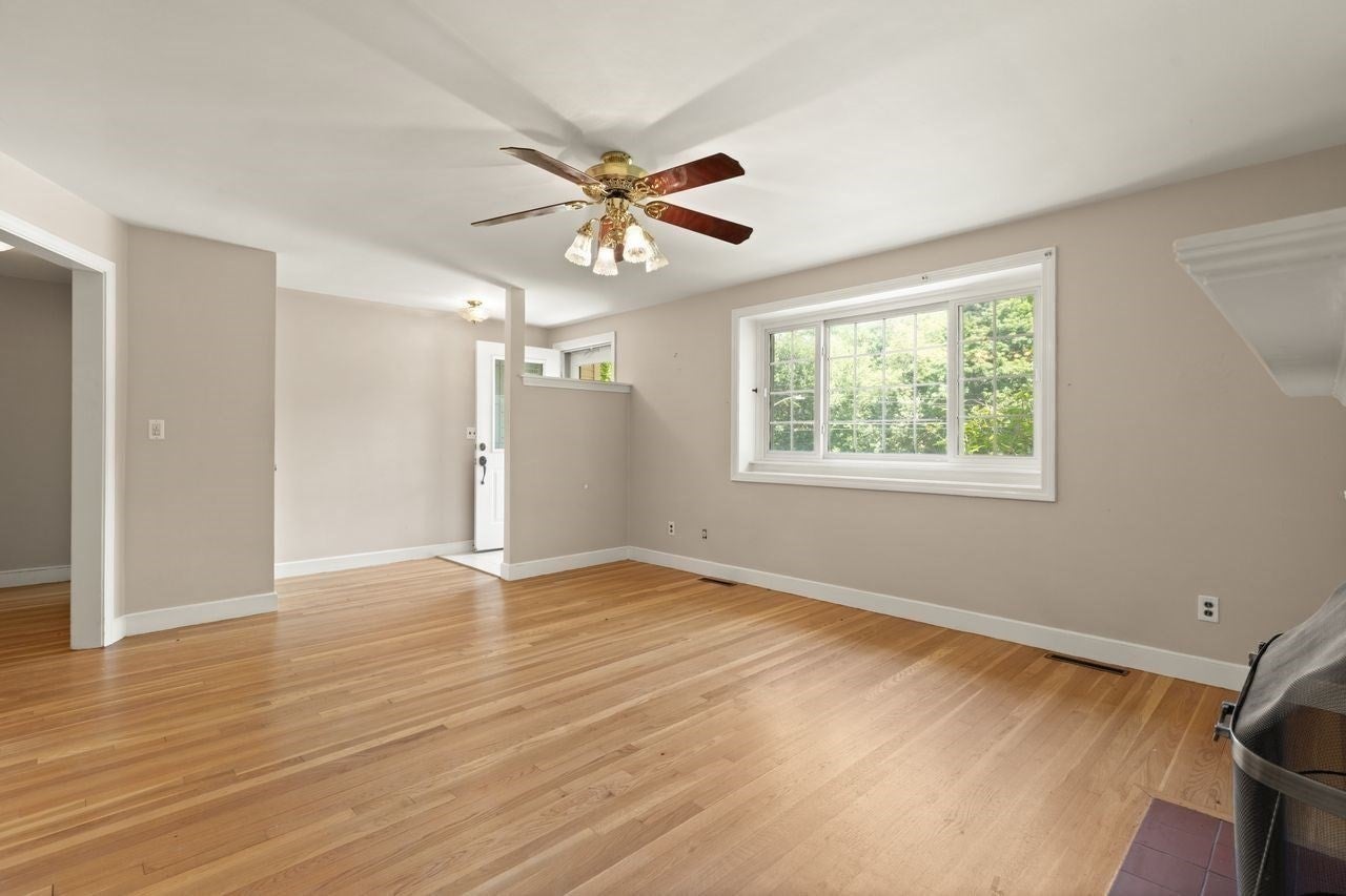 24 Pleasant Park Rd