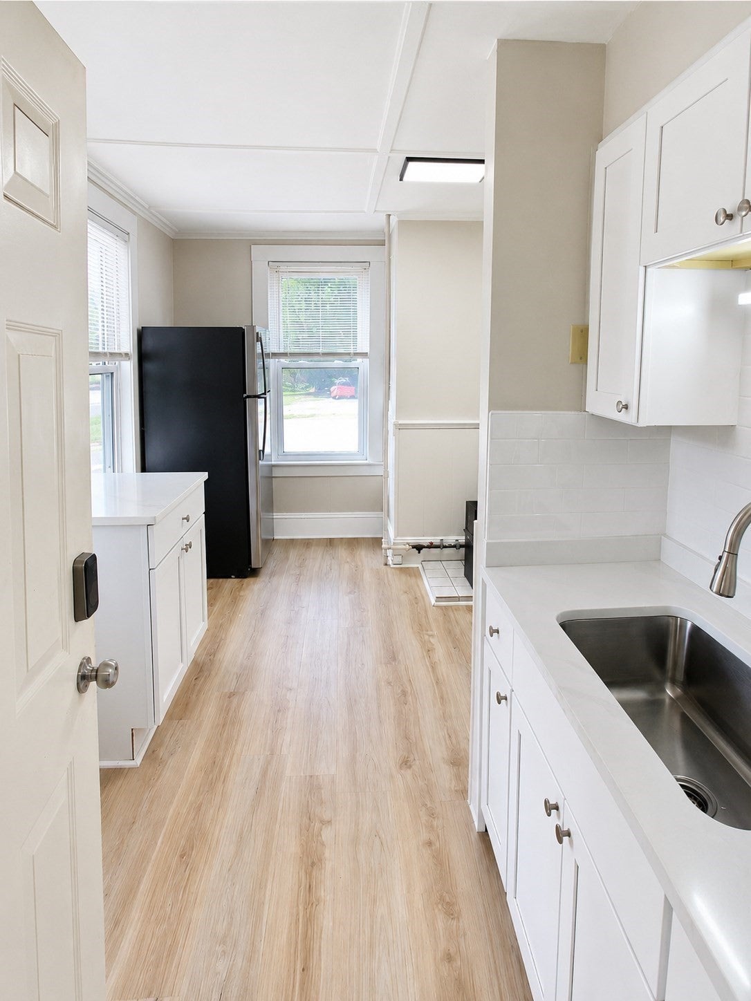 261 Plymouth St 1
