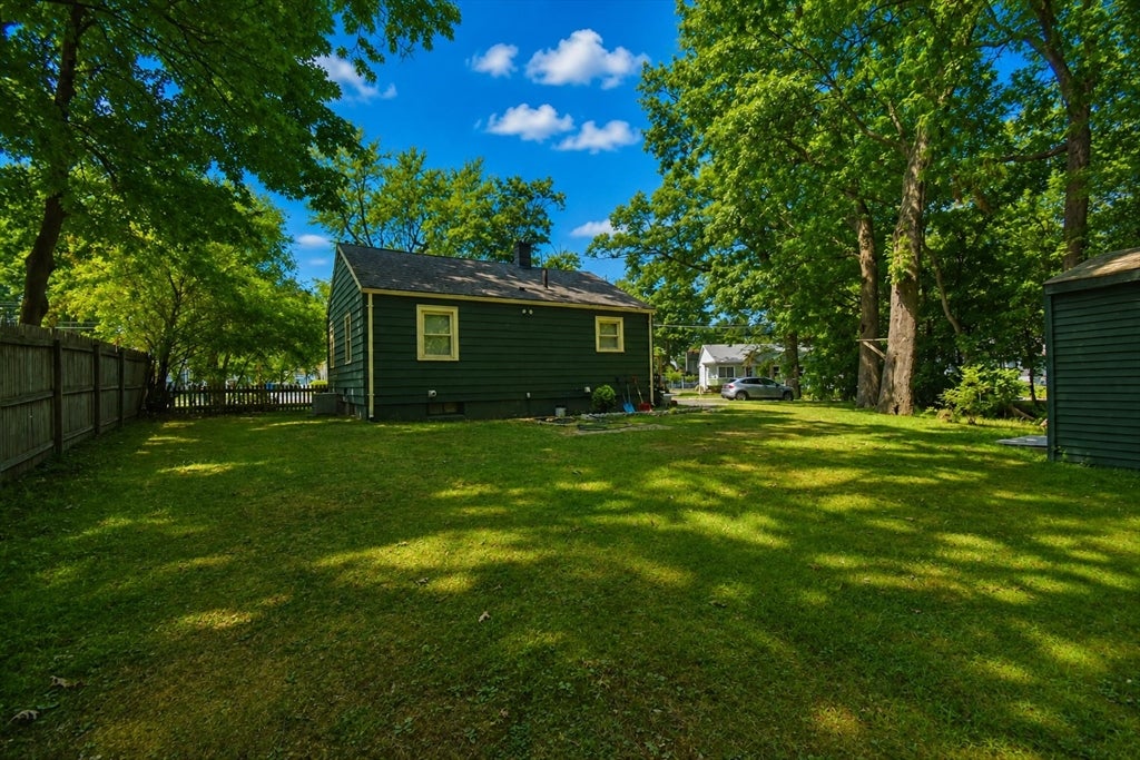 143 Stuart St, Springfield, MA Photo #29