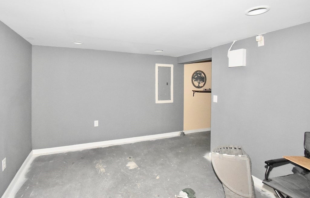 143 Stuart St, Springfield, MA Photo #19