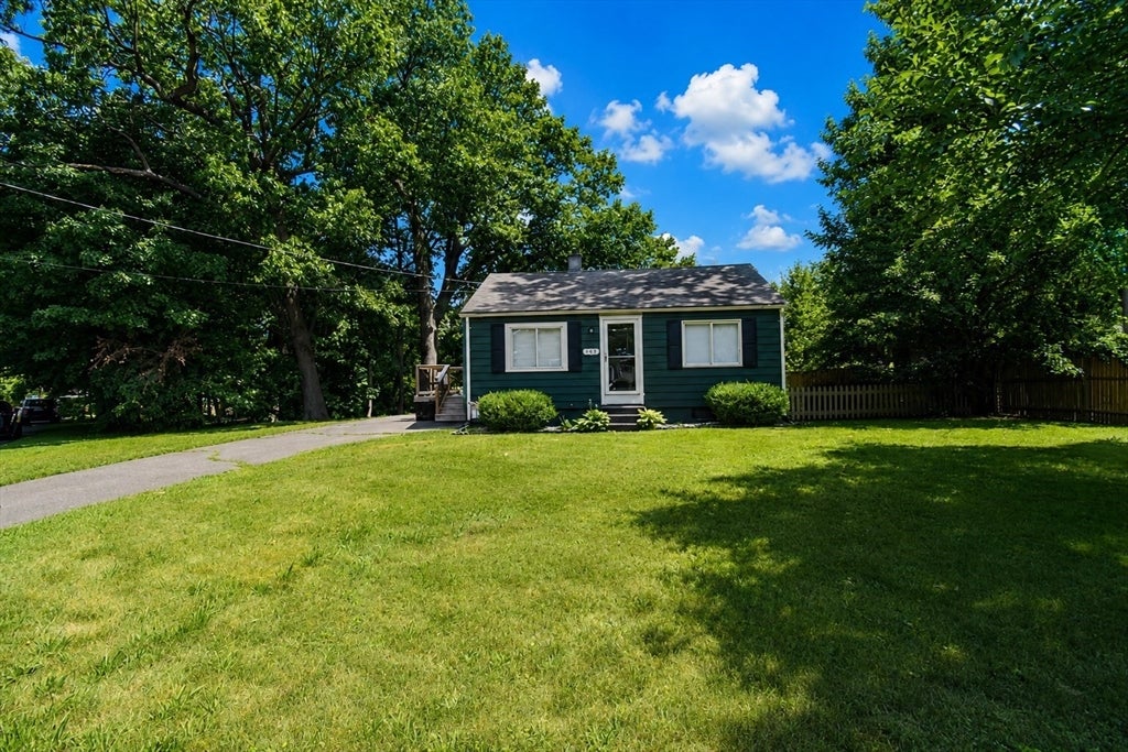143 Stuart St, Springfield, MA Photo #4