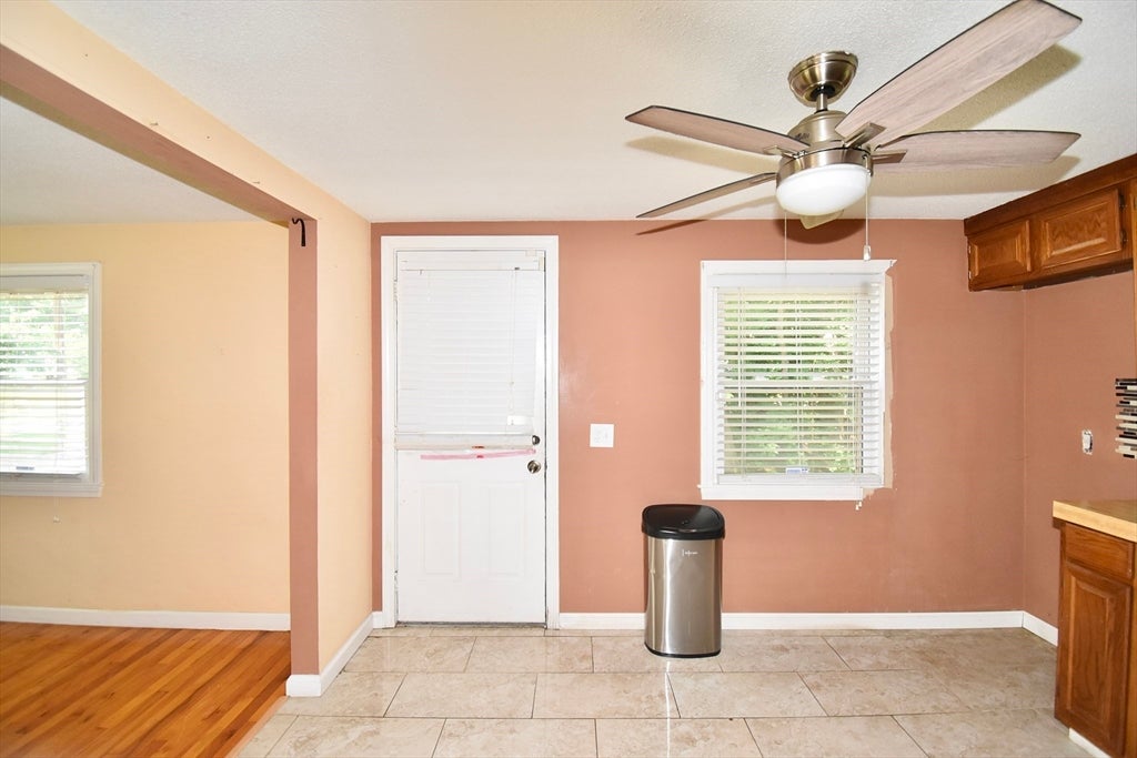 143 Stuart St, Springfield, MA Photo #20