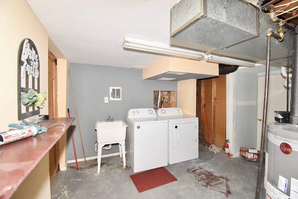 143 Stuart St, Springfield, MA Photo #23