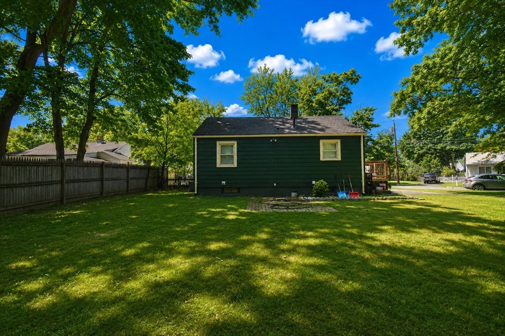 143 Stuart St, Springfield, MA Photo #26