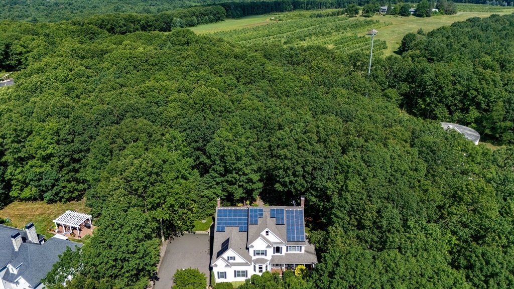 22 Rhodes Dr