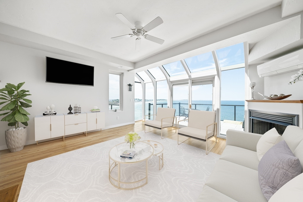 40 Oceanside Dr 40