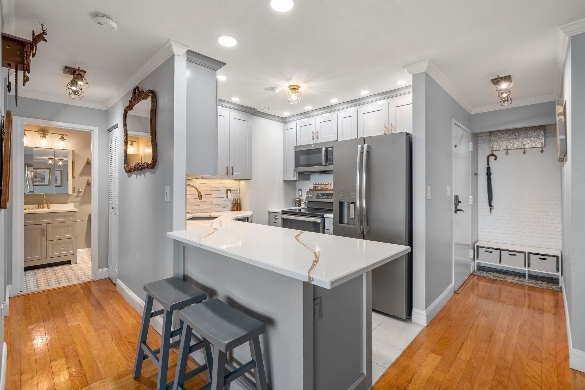 77 Adams St 1009