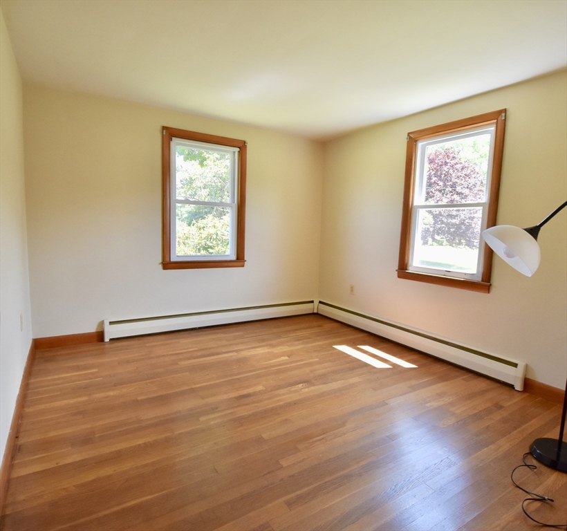 118 Blaine Ave, East Brookfield, MA Photo #11
