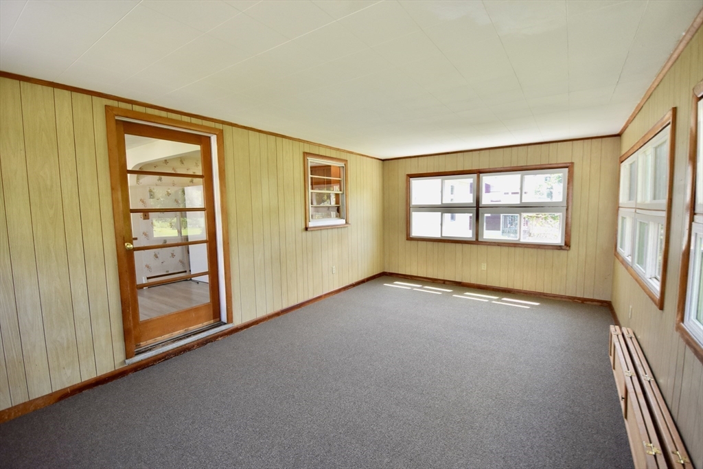 118 Blaine Ave, East Brookfield, MA Photo #12