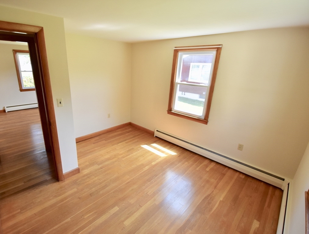 118 Blaine Ave, East Brookfield, MA Photo #10