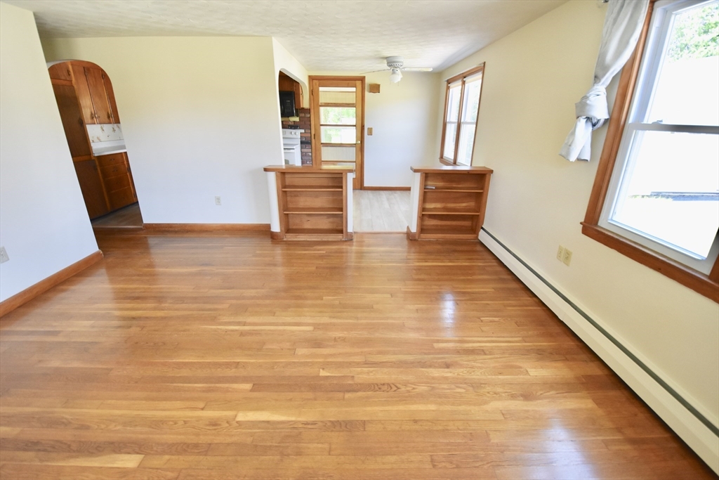 118 Blaine Ave, East Brookfield, MA Photo #3