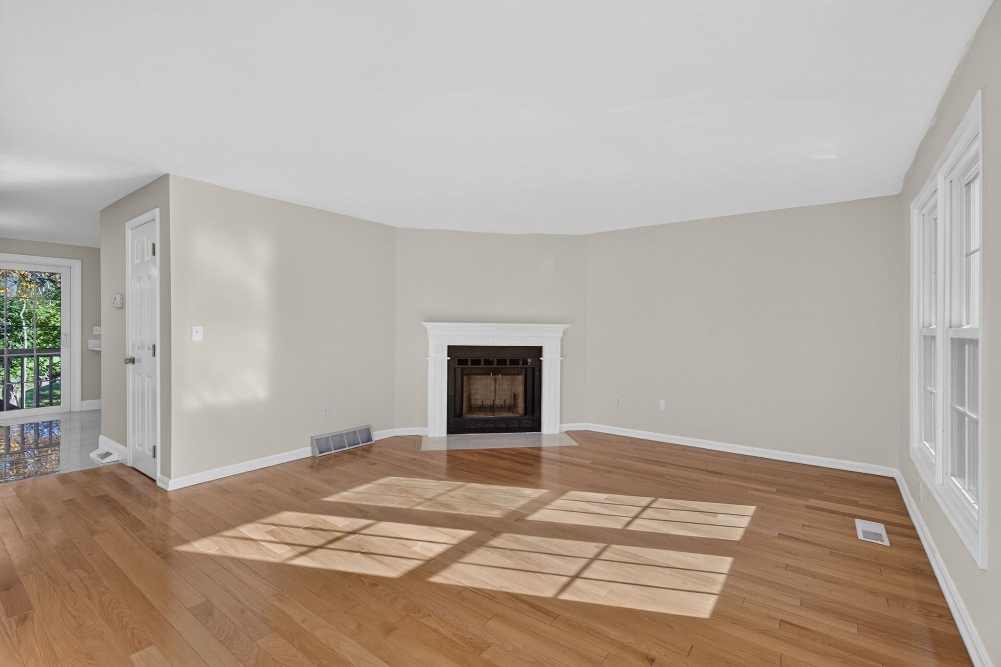 98 Heritage Drive #98, Tewksbury, MA, 98 Heritage Drive #98, Tewksbury, MA Photo #4