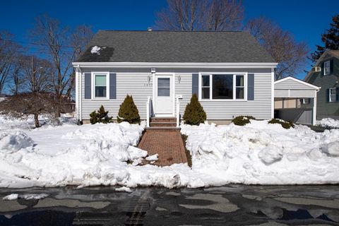 Photo of 1077 Shelburne St, New Bedford, MA 02745 (MLS # 73481148)