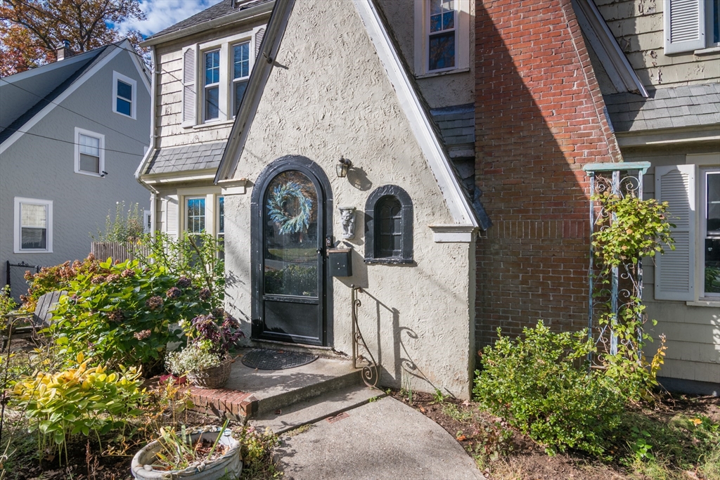 28 Rencelau St