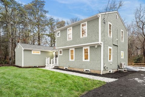 68 Lakeside Dr Barnstable MA 02648