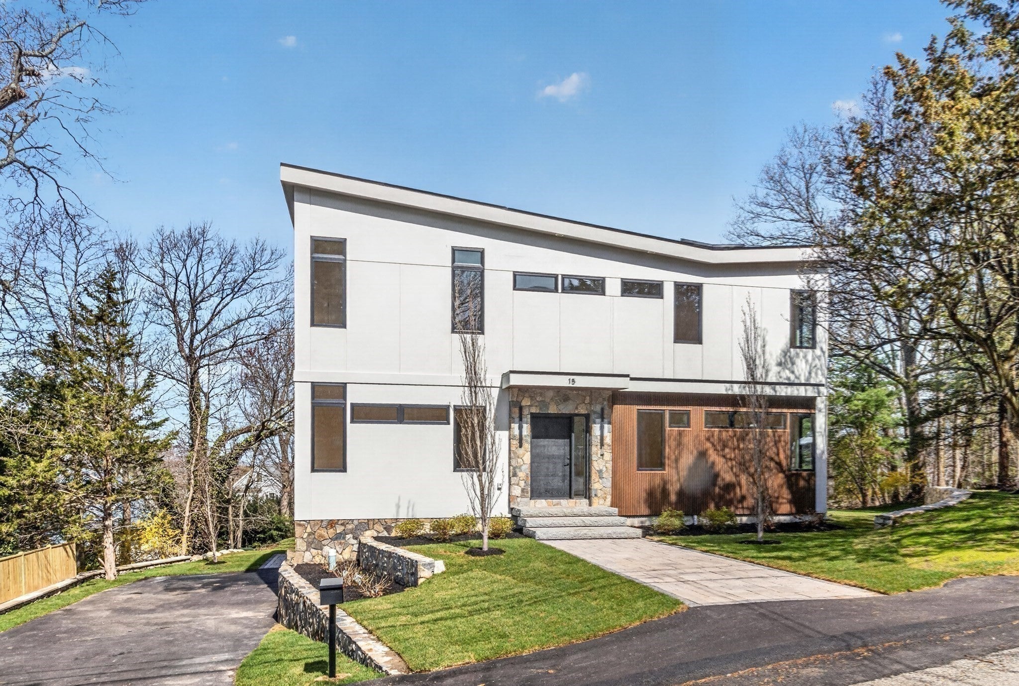 15 Bird Hill