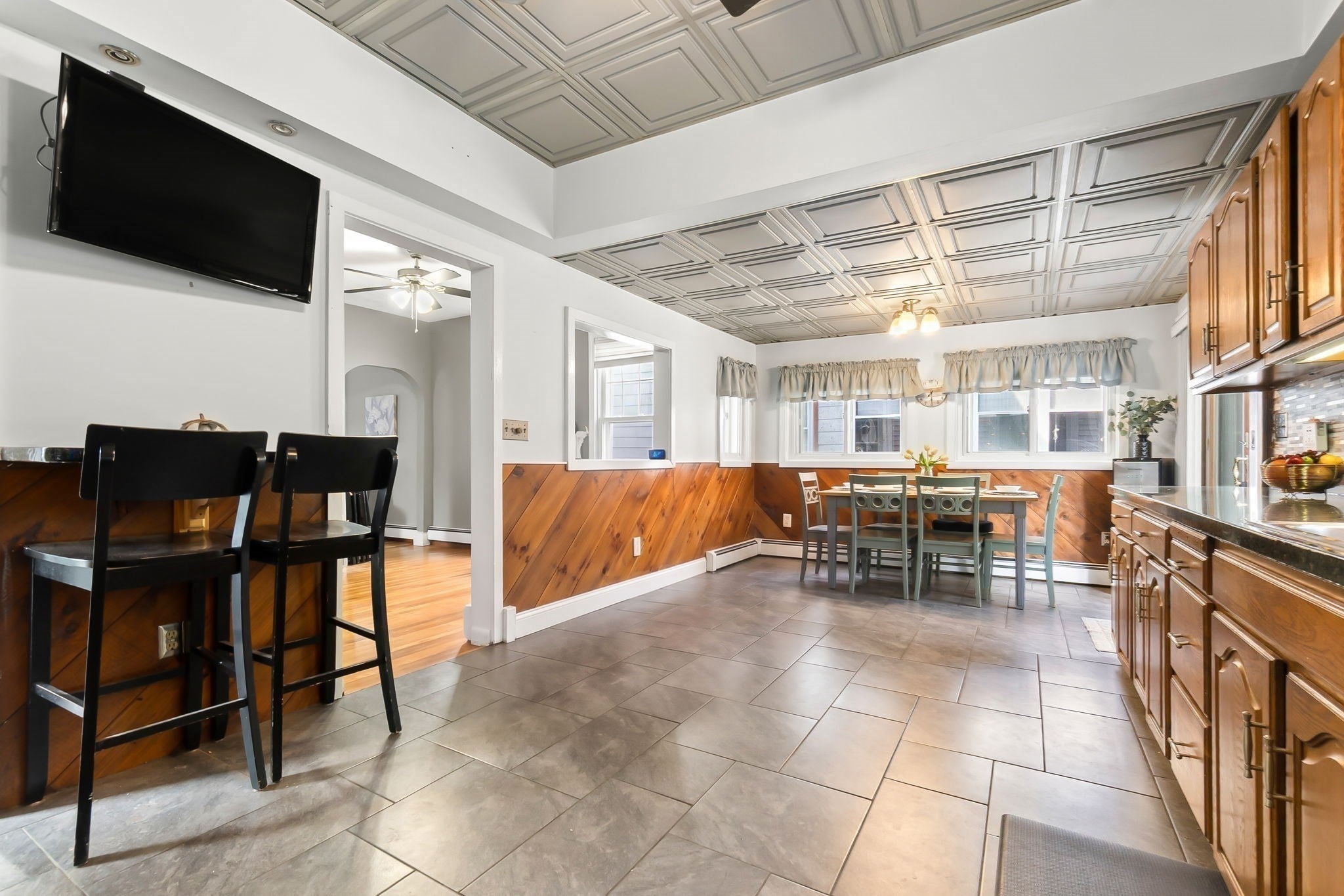 19 Beal St, Winthrop, MA, 19 Beal St, Winthrop, MA Photo #12