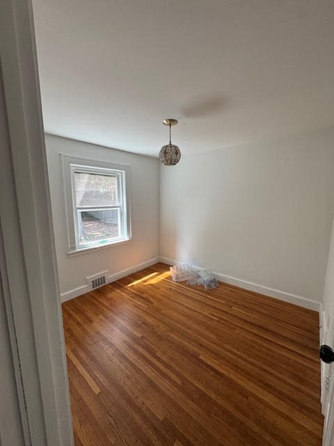 27 Puritan Rd