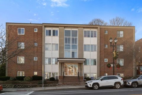 Photo of 859 Broadway #15, Everett, MA 01906 (MLS # 73463004)