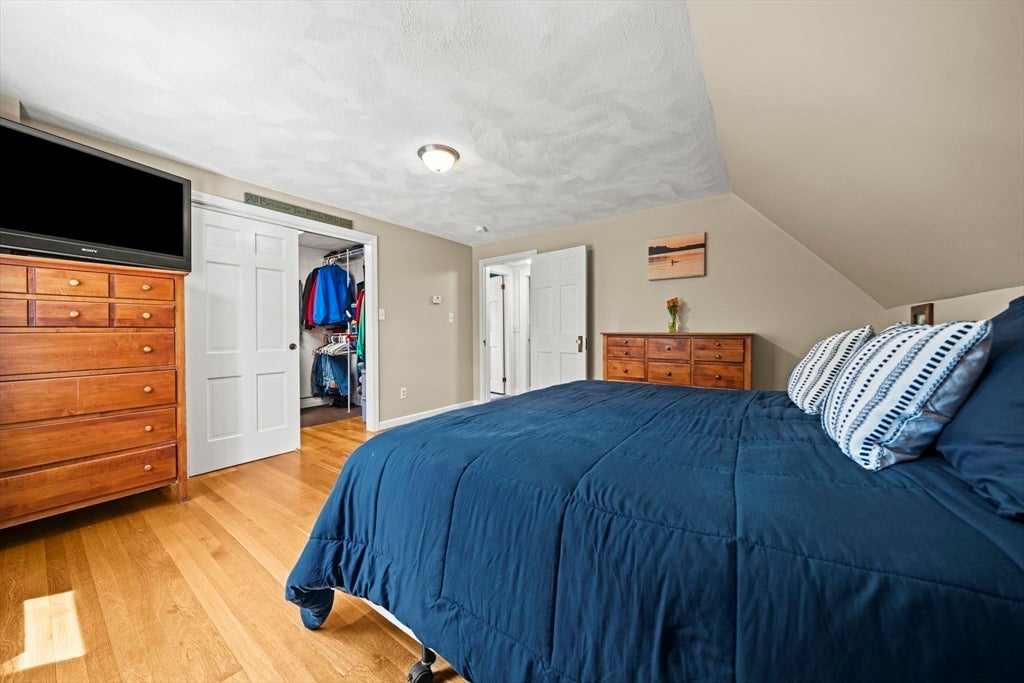 1 Brook Rd, Woburn, MA, 1 Brook Rd, Woburn, MA Photo #23