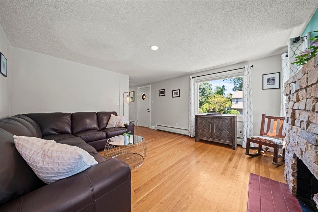 1 Brook Rd, Woburn, MA, 1 Brook Rd, Woburn, MA Photo #15