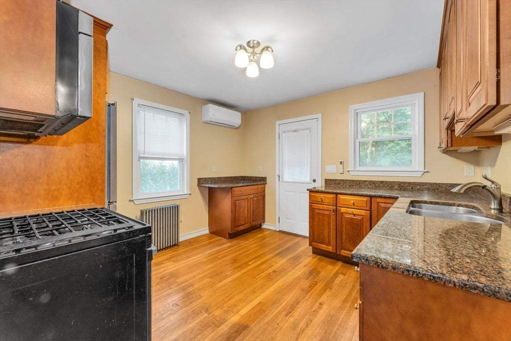 153 Stimson St, Boston, MA Photo #10