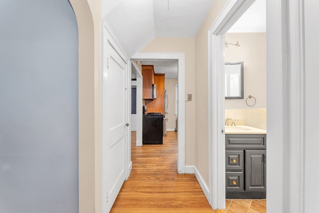 153 Stimson St, Boston, MA Photo #8