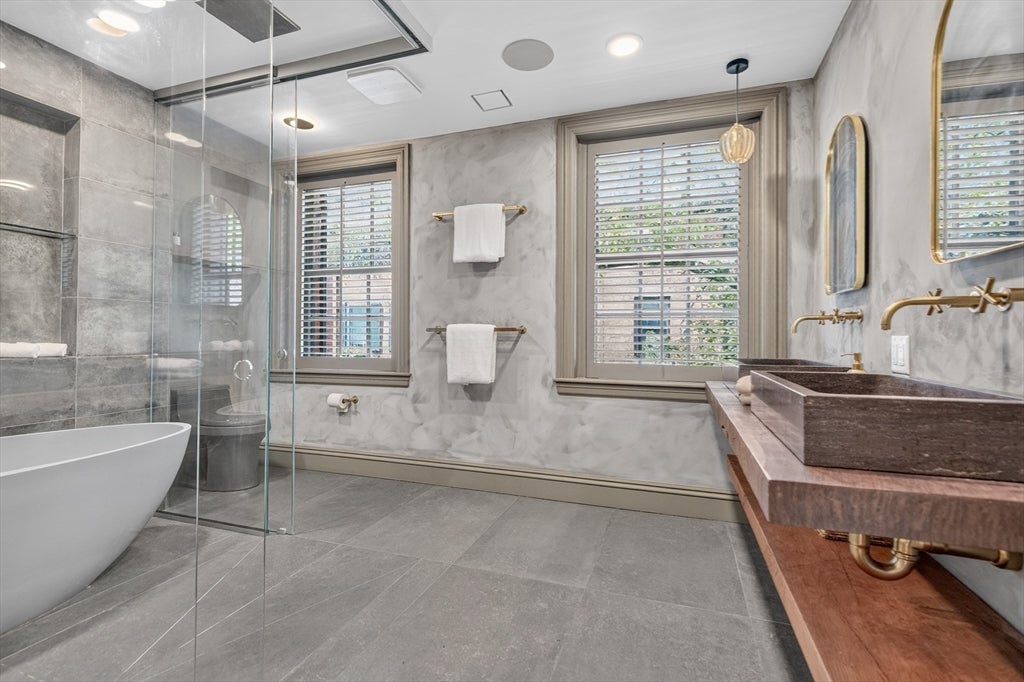 54 Pinckney St, Boston, MA Photo #14