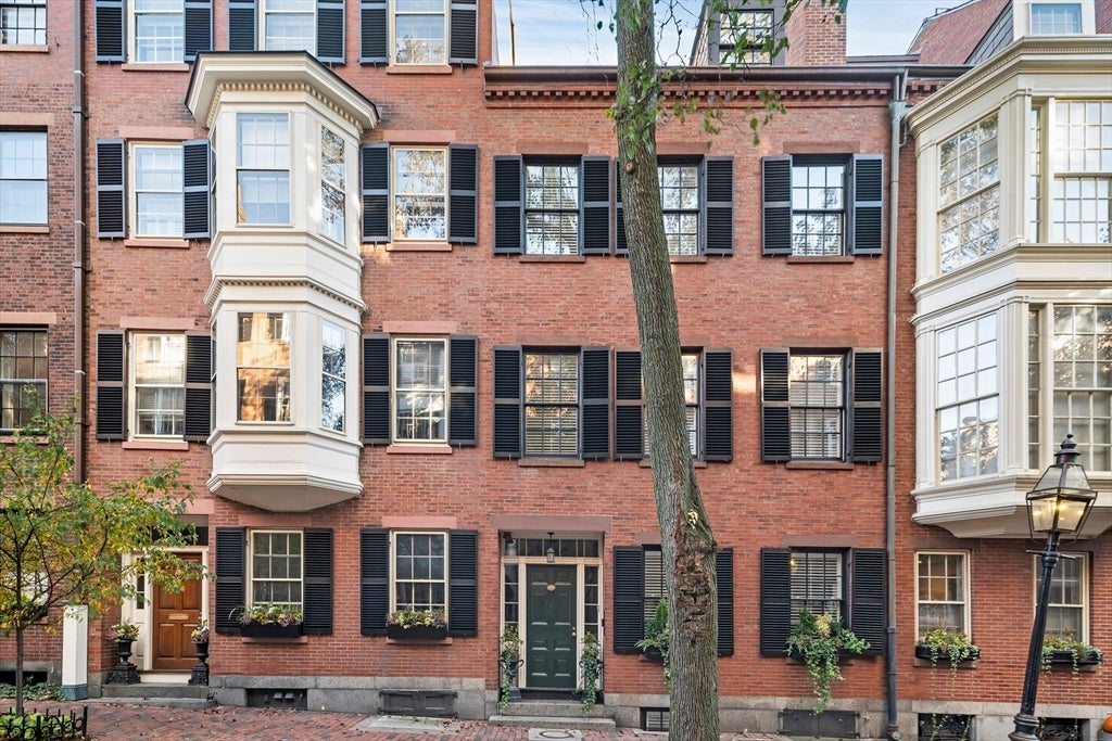 Photo of 54 Pinckney St, Boston, MA