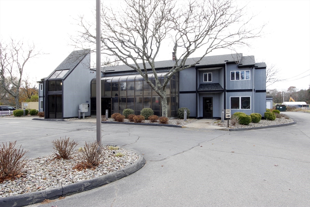 207 Bedford Street 1