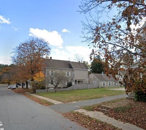 Photo of 14B Maple ST, Amesbury, MA 01913 (MLS # 73523252)