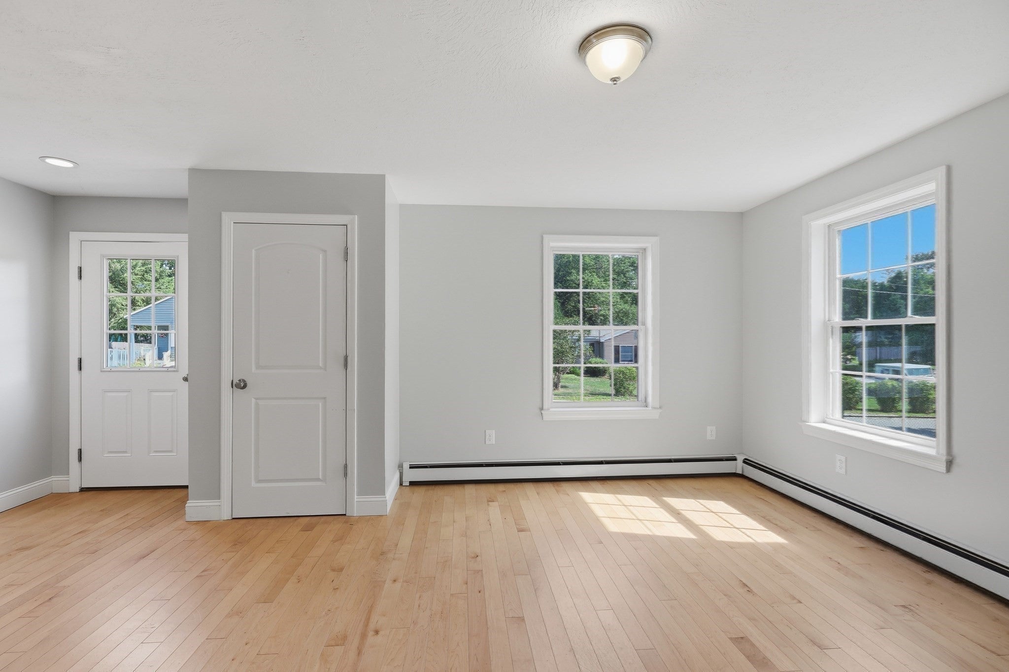 2 Evelyn Avenue