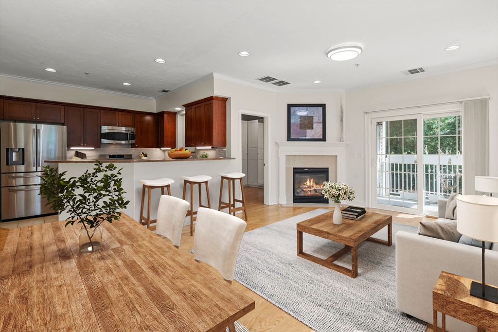 2107 Davenport Ave 2107