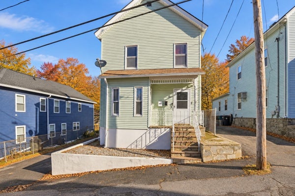 28 WARNOCK ST, LOWELL, MA 01852 - Image f2139ba611b3571a24ff2eabf25c032a/738647476
