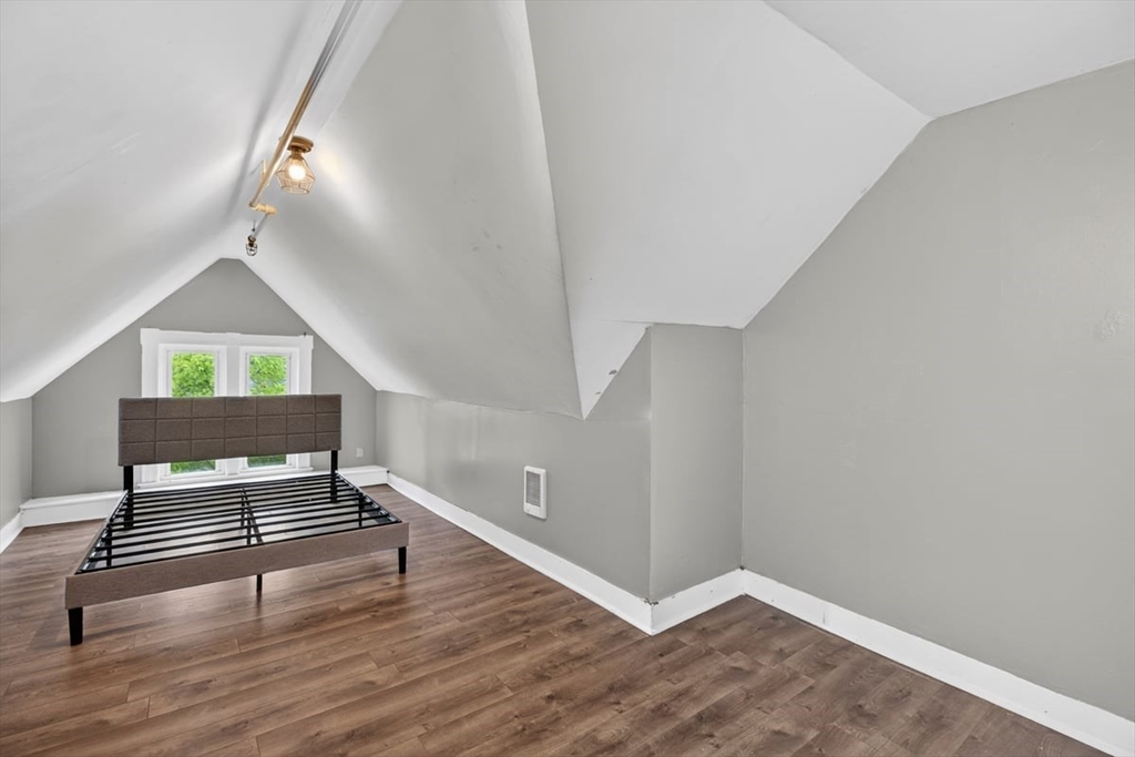253 Oak St, Holyoke, MA, 253 Oak St, Holyoke, MA Photo #17
