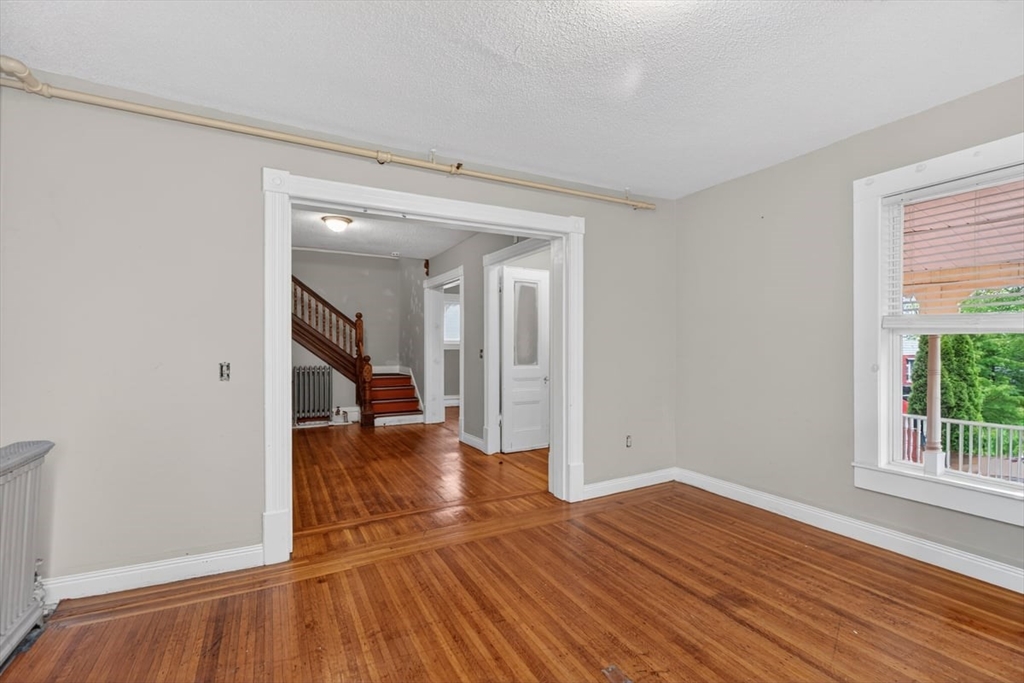 253 Oak St, Holyoke, MA, 253 Oak St, Holyoke, MA Photo #37