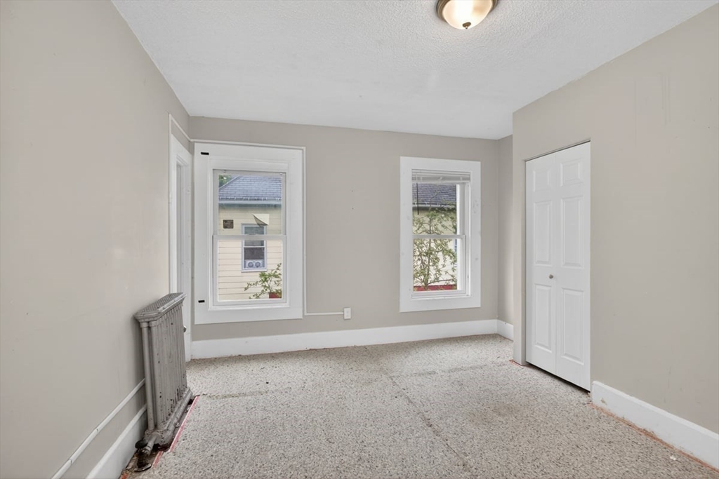 253 Oak St, Holyoke, MA, 253 Oak St, Holyoke, MA Photo #29
