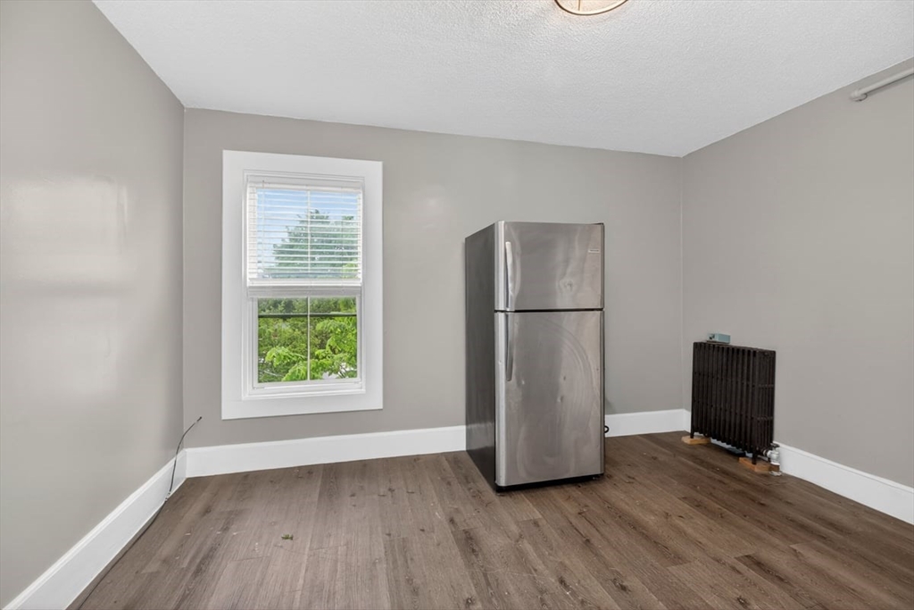 253 Oak St, Holyoke, MA, 253 Oak St, Holyoke, MA Photo #20