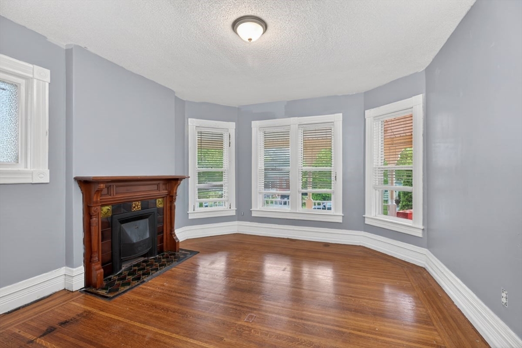 253 Oak St, Holyoke, MA, 253 Oak St, Holyoke, MA Photo #36