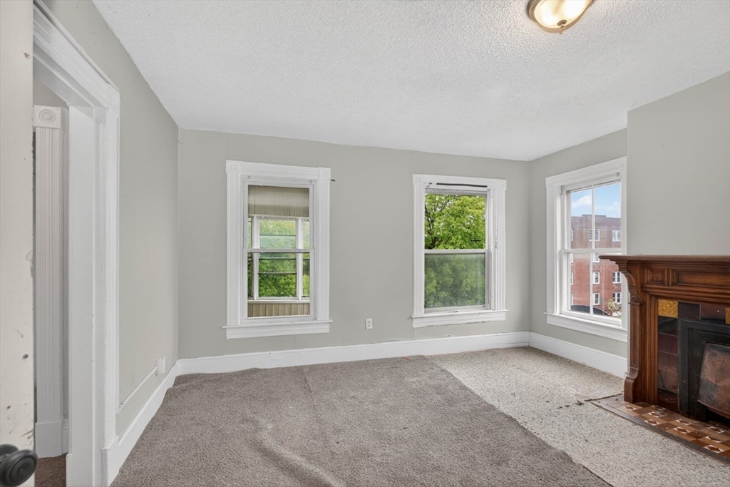 253 Oak St, Holyoke, MA, 253 Oak St, Holyoke, MA Photo #27