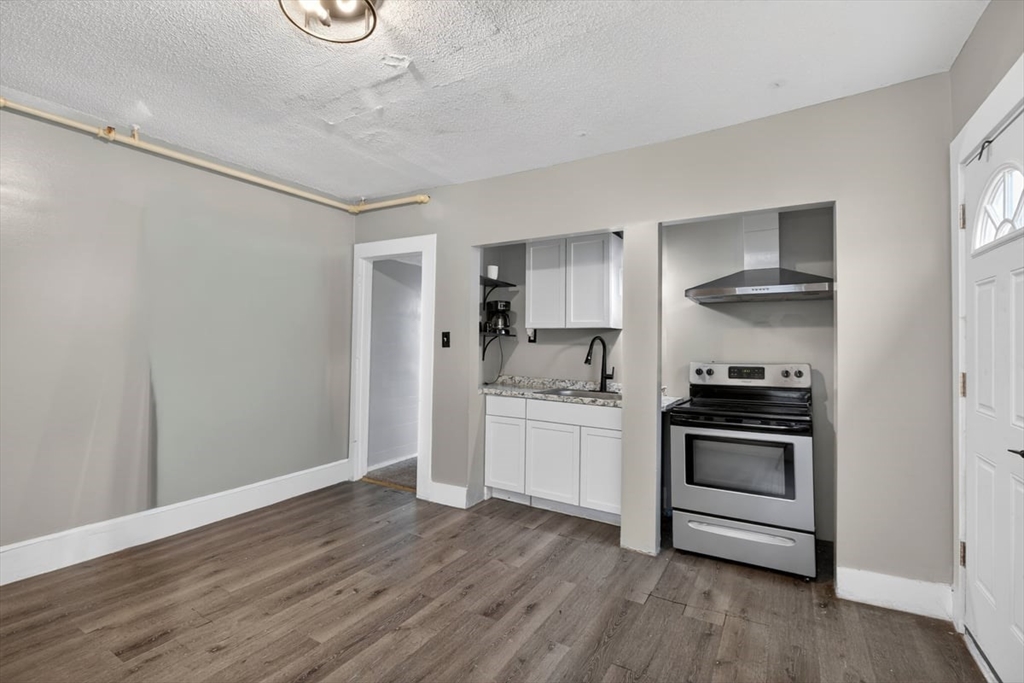 253 Oak St, Holyoke, MA, 253 Oak St, Holyoke, MA Photo #21